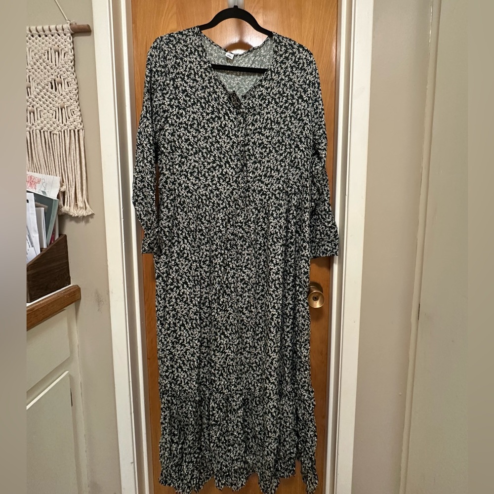 Hunter green dress used
